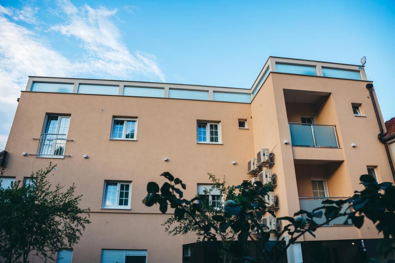 Elegant Studio Apartments Lasta Мостар Екстер'єр фото